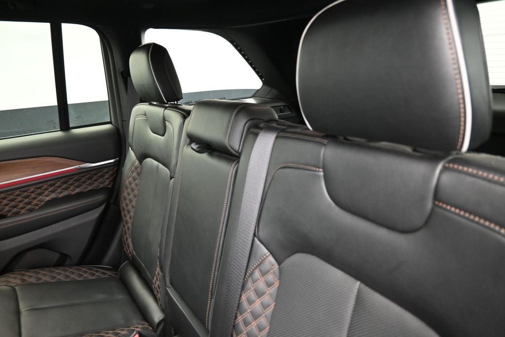 2023 Jeep Grand Cherokee Summit