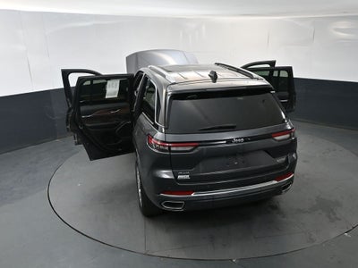 2023 Jeep Grand Cherokee Summit