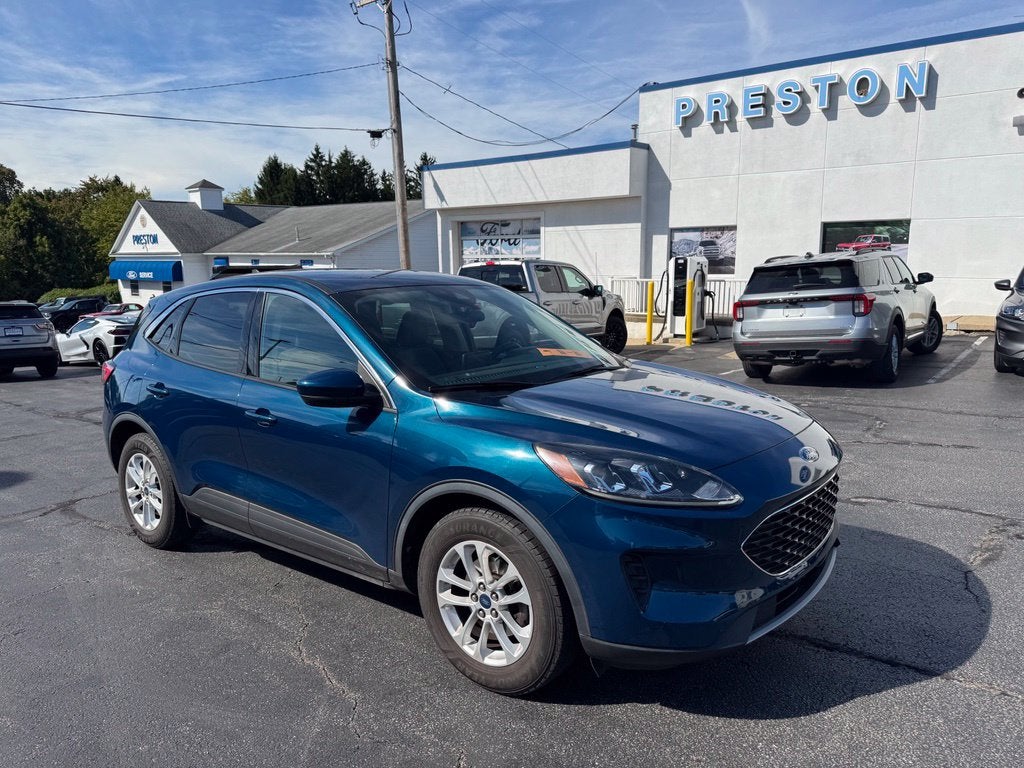 2020 Ford Escape SE