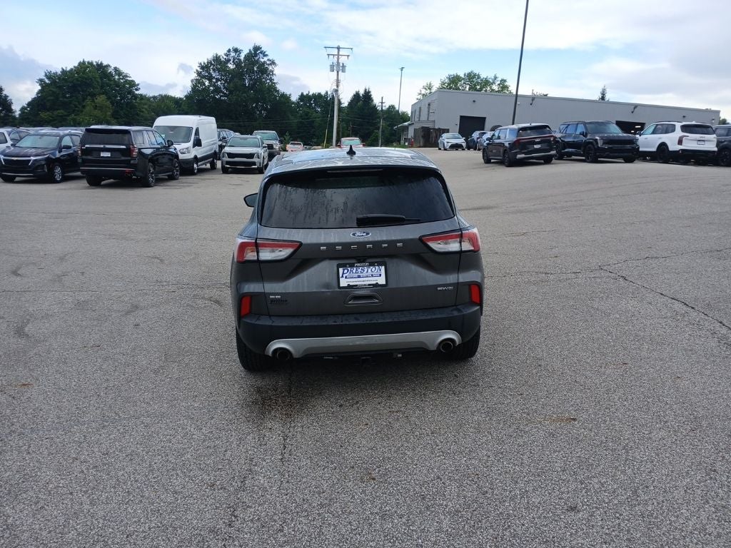 2021 Ford Escape SE