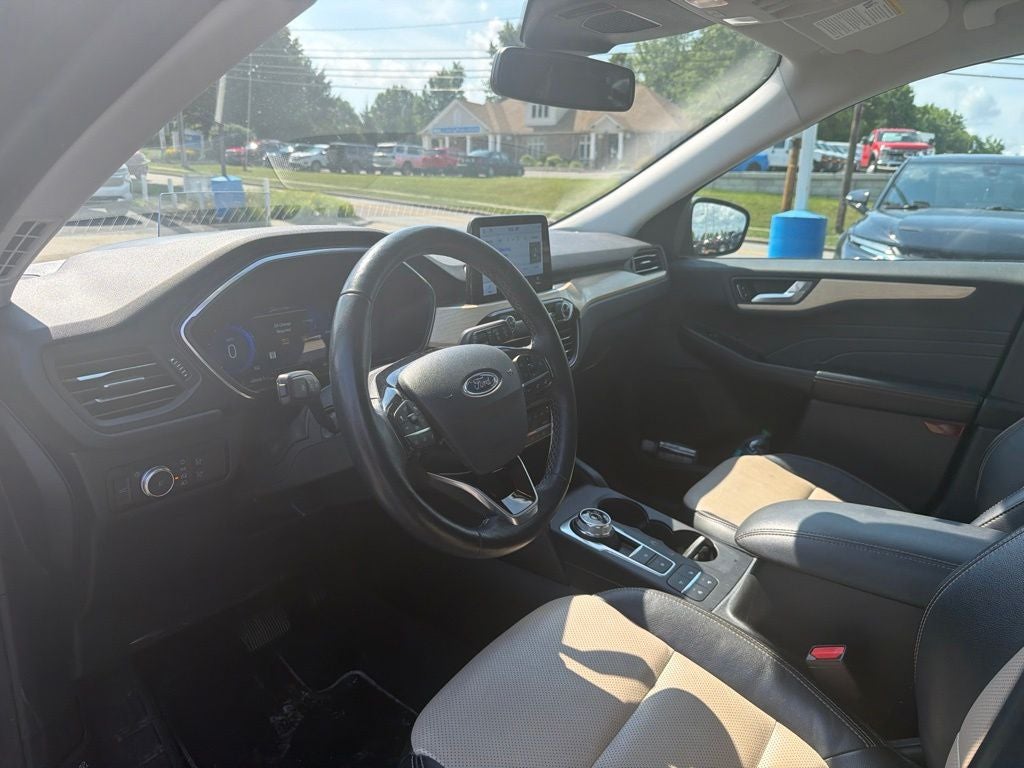 2022 Ford Escape Titanium
