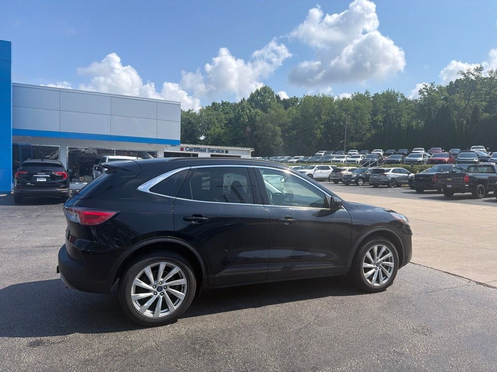 2022 Ford Escape Titanium
