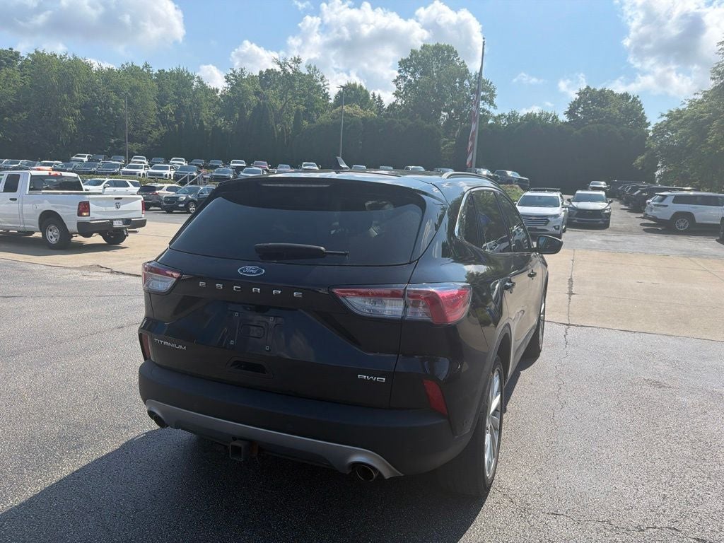 2022 Ford Escape Titanium