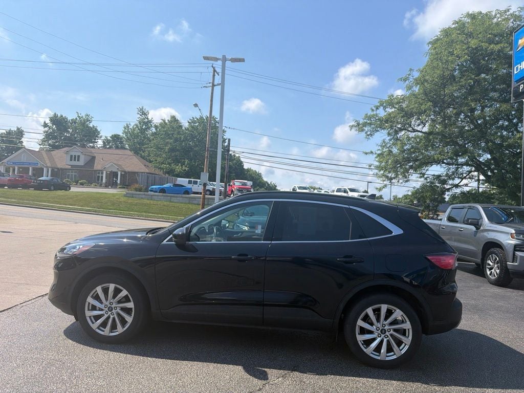 2022 Ford Escape Titanium