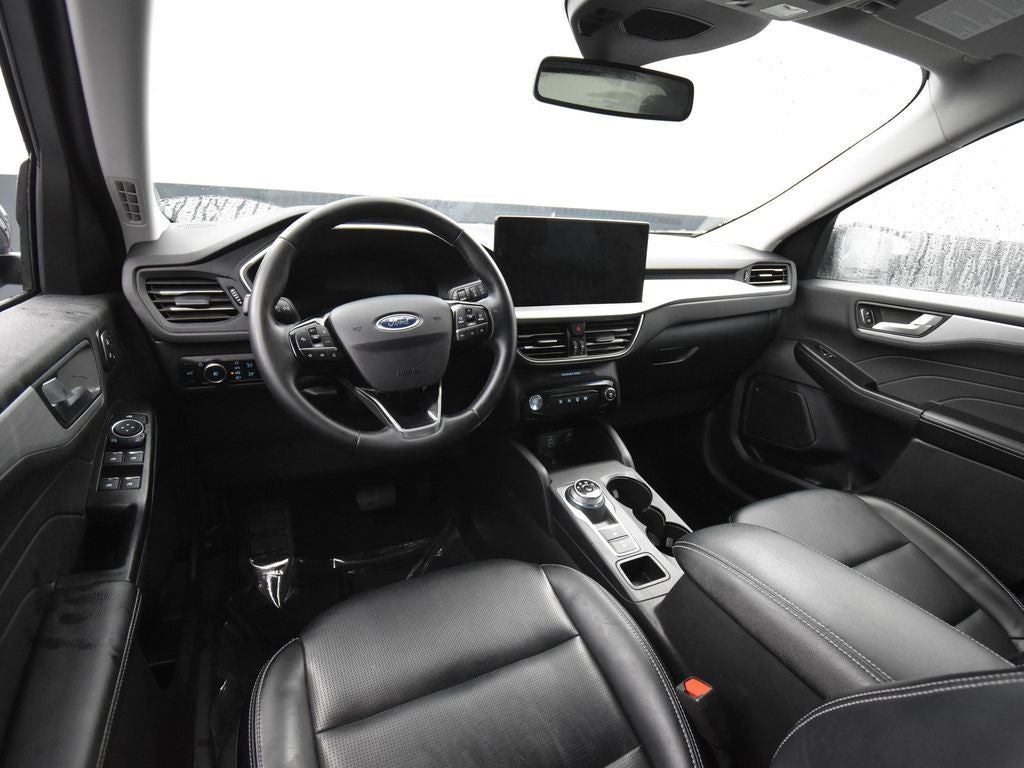 2025 Ford Escape Platinum