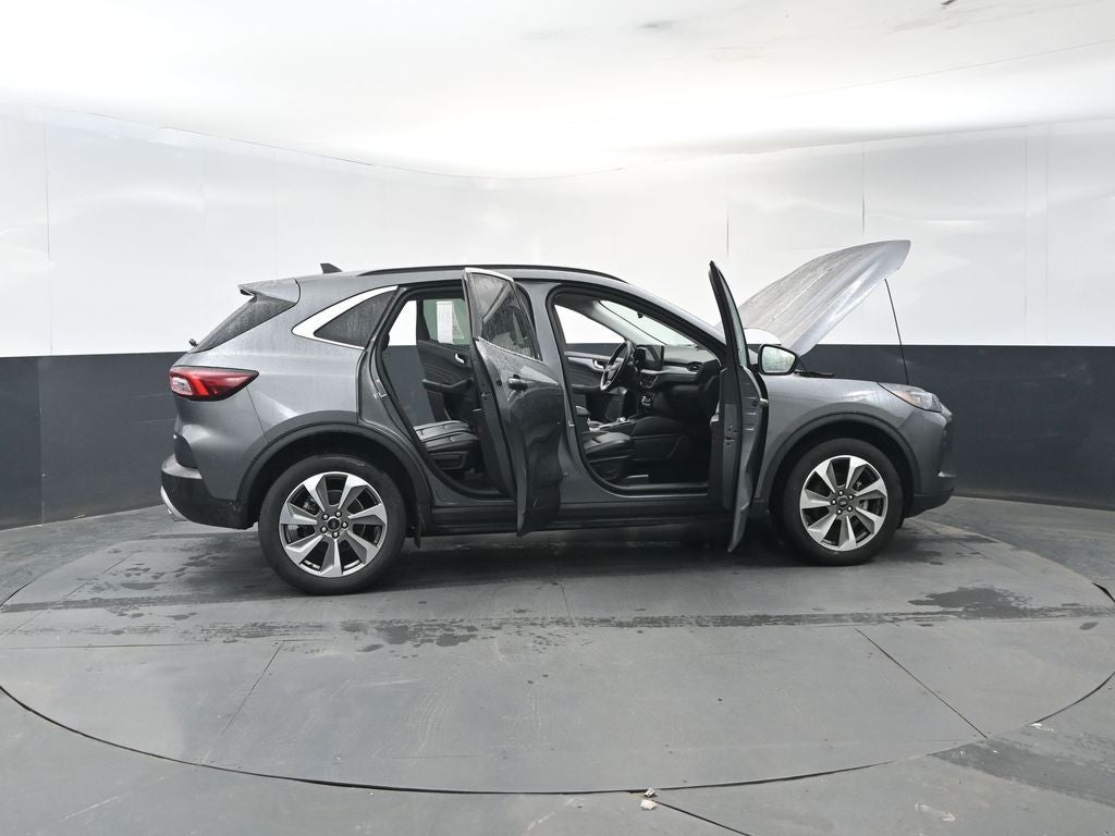 2025 Ford Escape Platinum