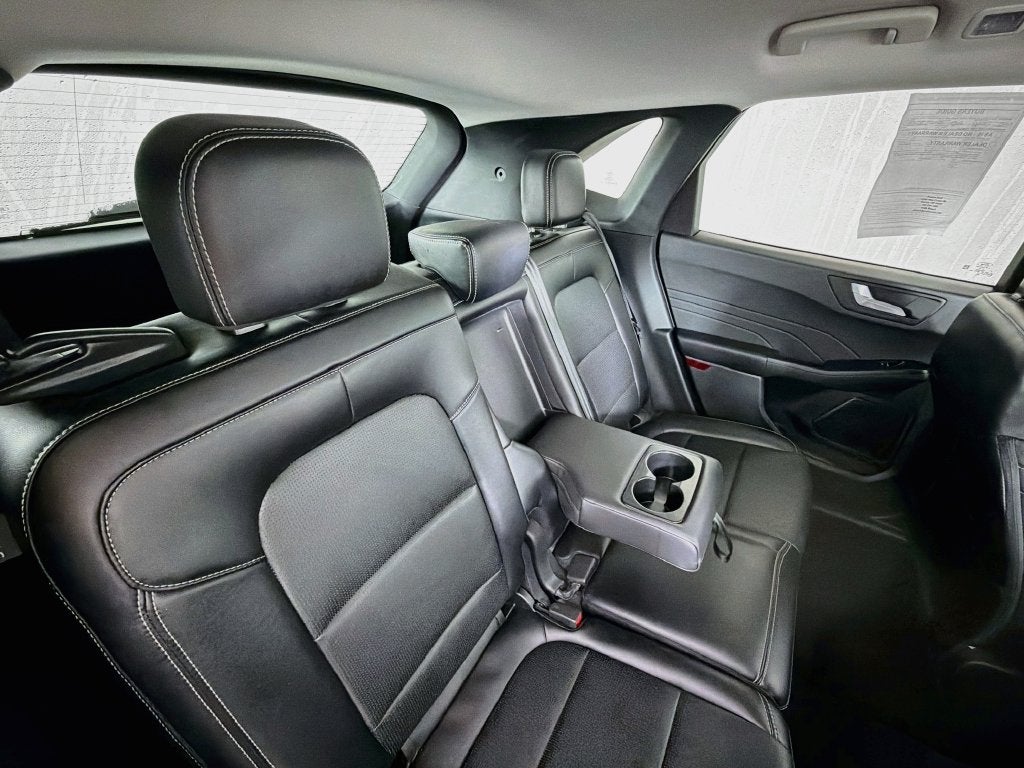2025 Ford Escape Platinum