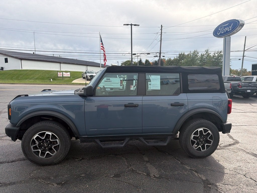 2023 Ford Bronco Base
