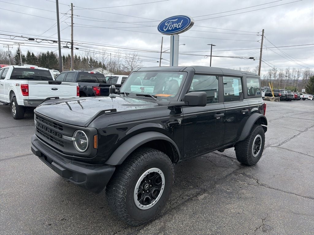 2023 Ford Bronco Base
