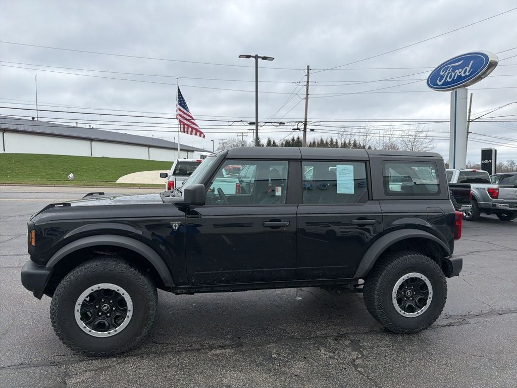 2023 Ford Bronco Base