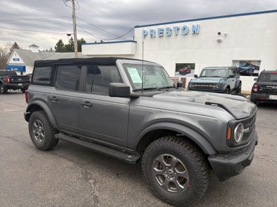 2022 Ford Bronco Base