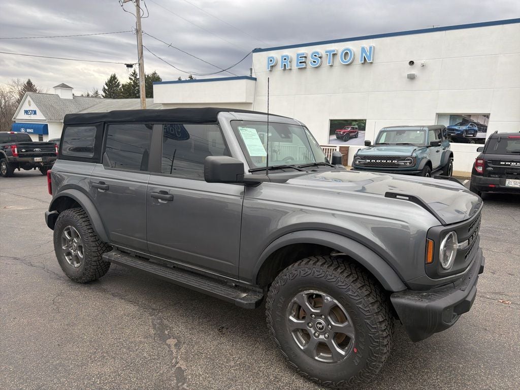 2022 Ford Bronco Base