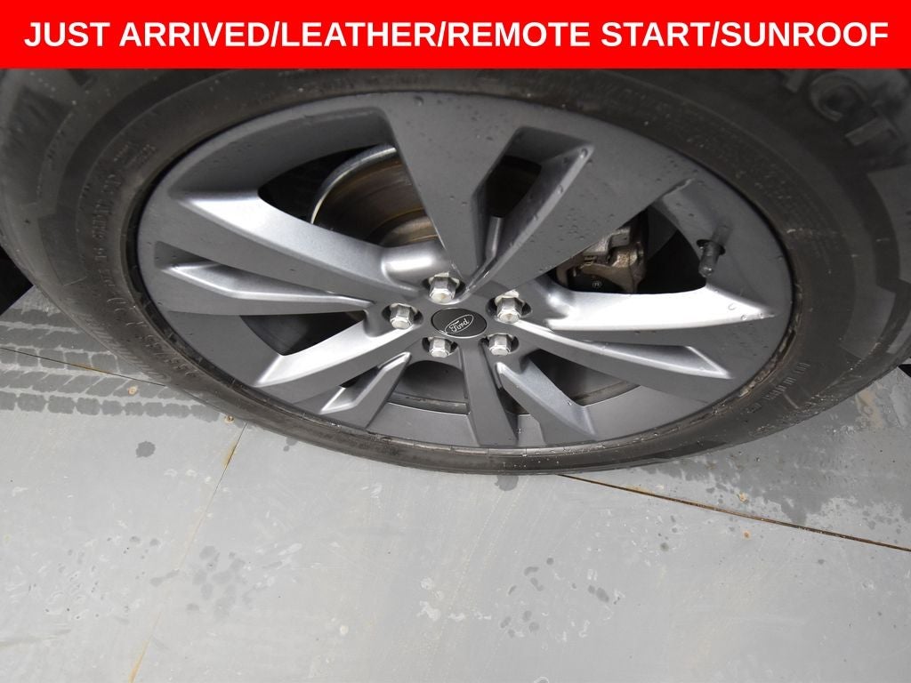 2023 Ford Explorer XLT 4X4