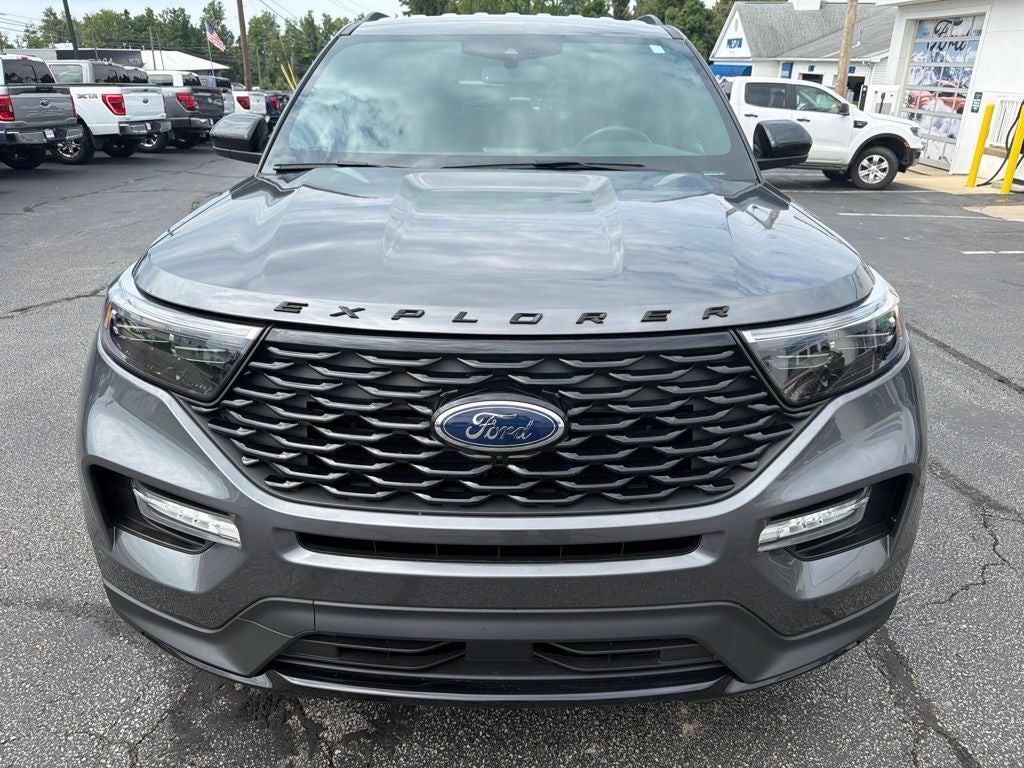 2023 Ford Explorer ST-Line