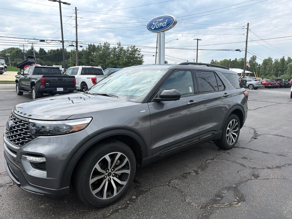 2023 Ford Explorer ST-Line