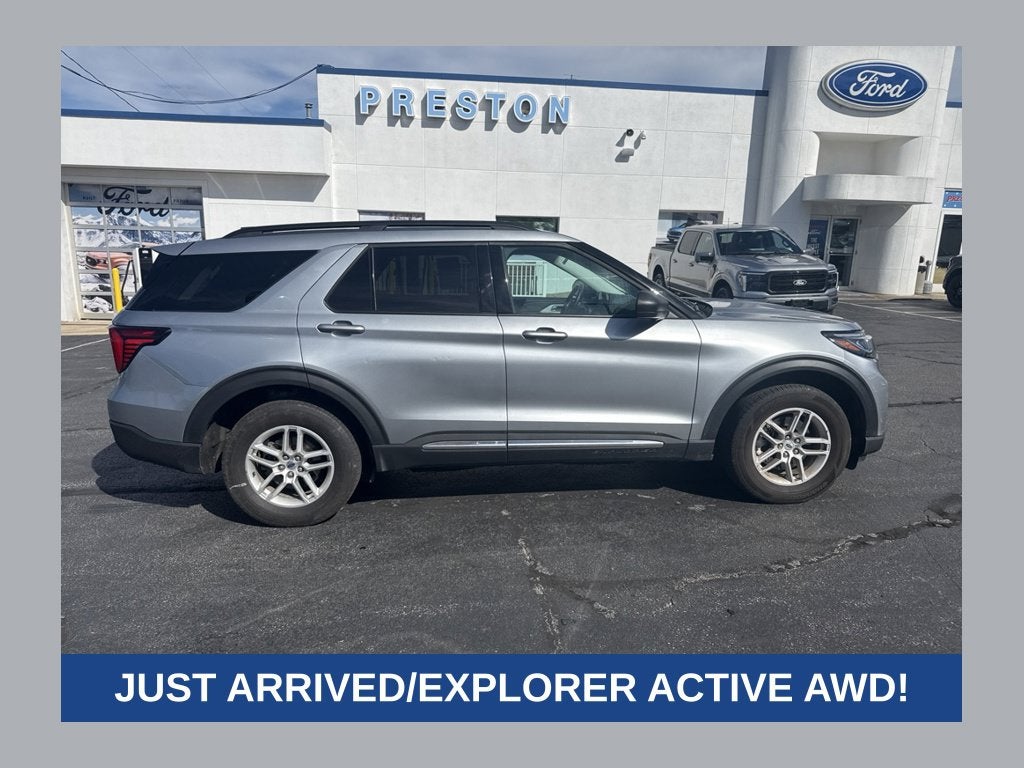 2025 Ford Explorer Active