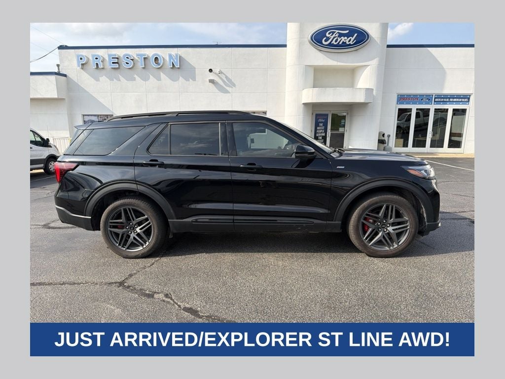 2025 Ford Explorer ST-Line