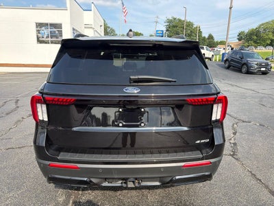2025 Ford Explorer ST-Line