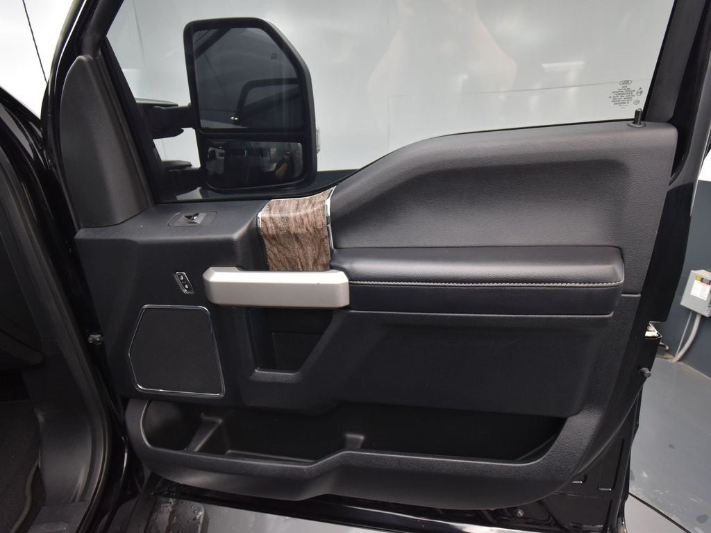 2017 Ford F-250SD Lariat