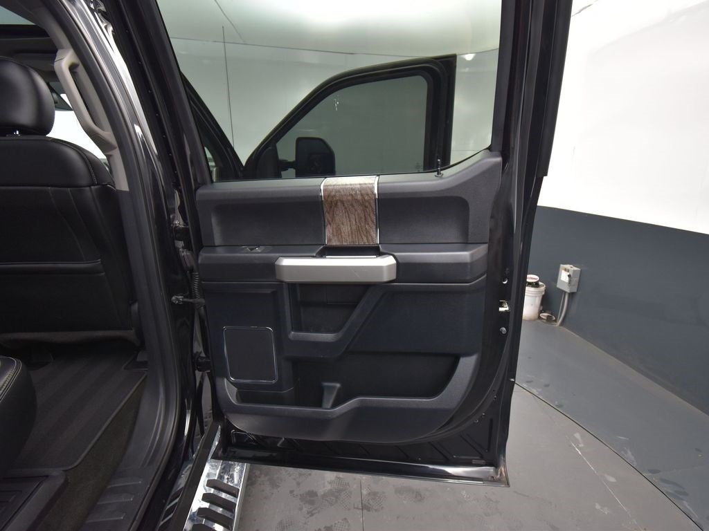 2017 Ford F-250SD Lariat