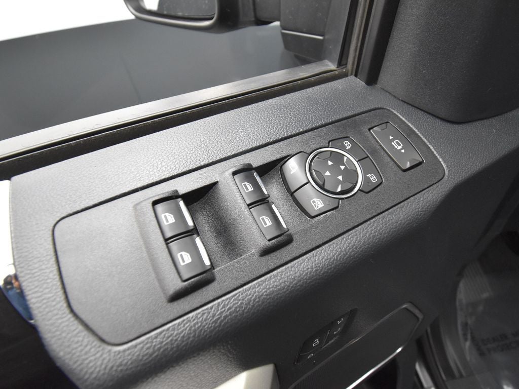 2022 Ford F-350SD Lariat