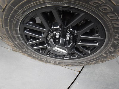 2022 Ford F-350SD Lariat