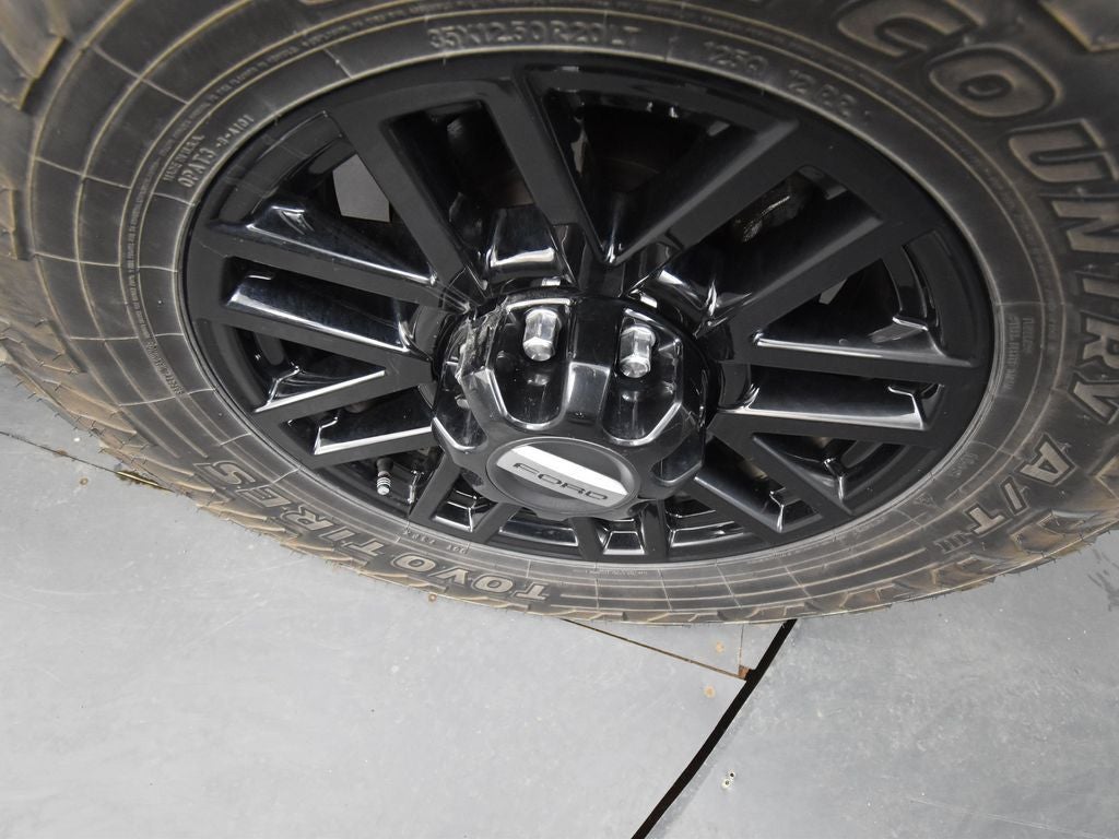 2022 Ford F-350SD Lariat