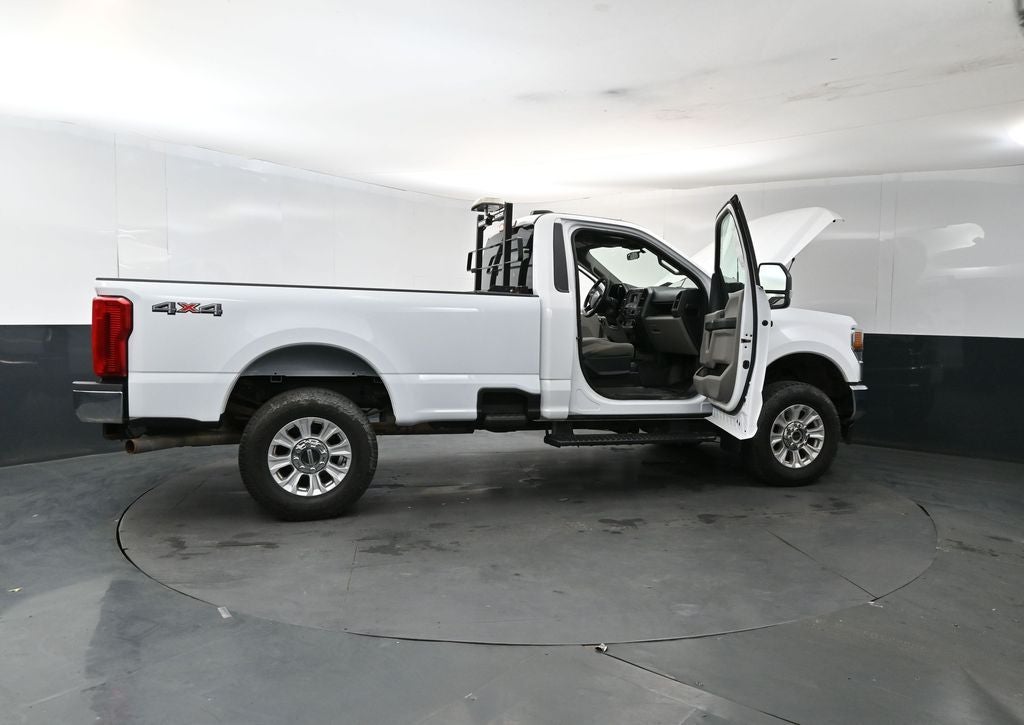2022 Ford F-350SD XL