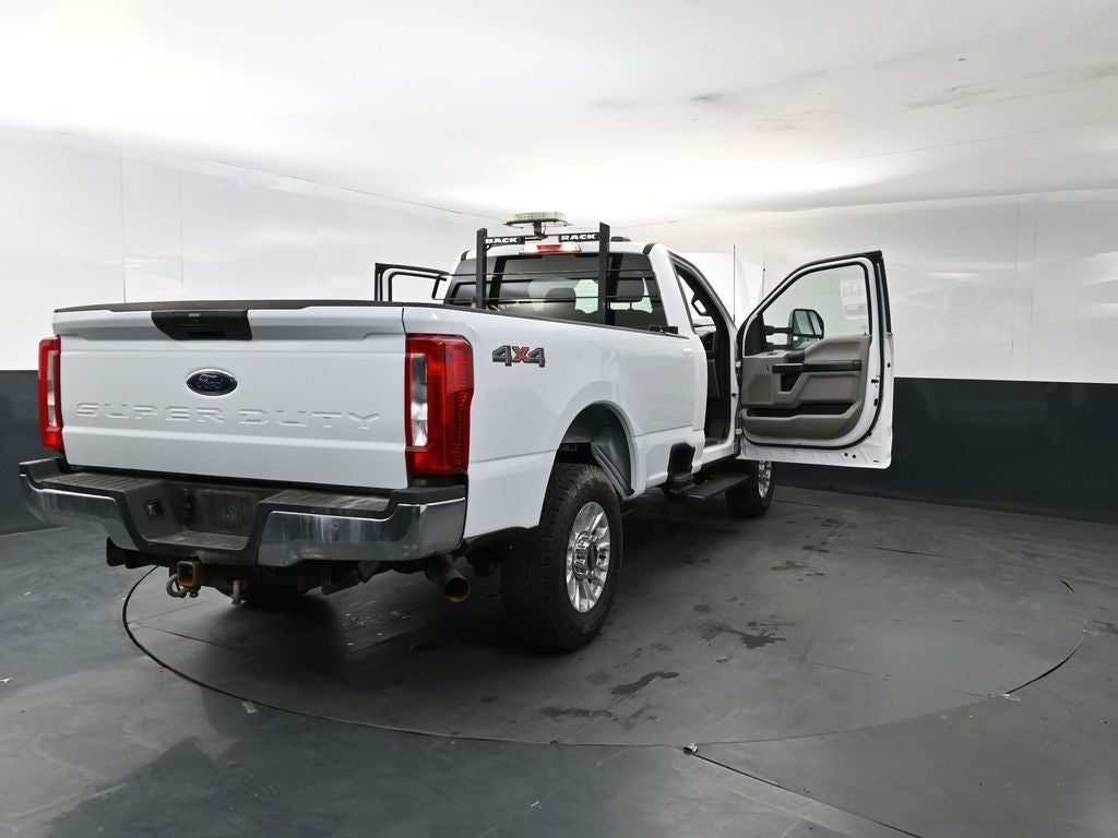 2022 Ford F-350SD XL