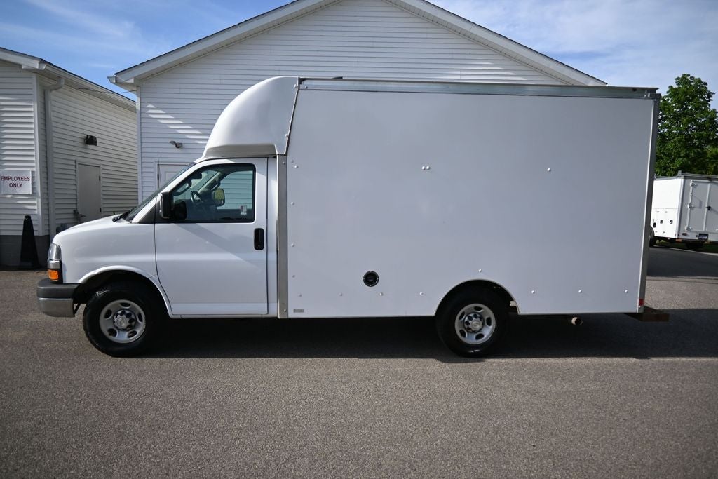 2021 Chevrolet Express 3500 Work Van Cutaway