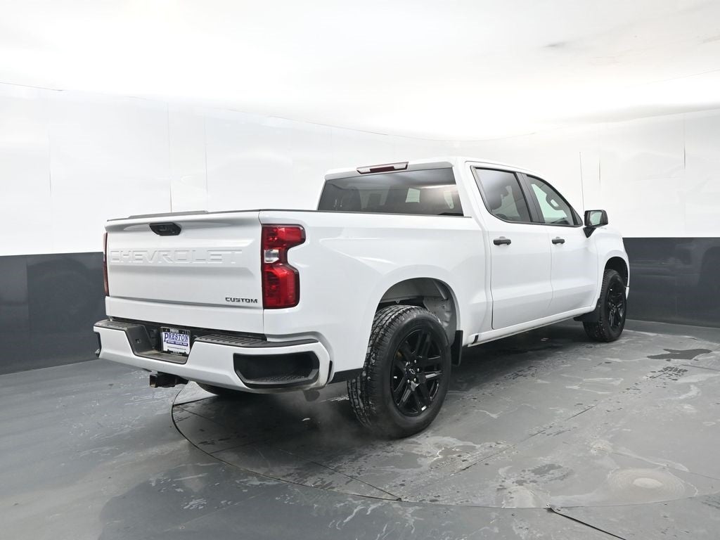 2022 Chevrolet Silverado 1500 Custom
