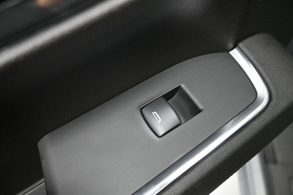 2023 Chevrolet Silverado 1500 LT LT1