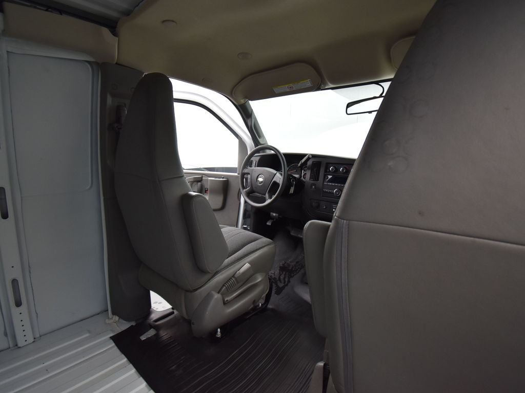 2022 Chevrolet Express 2500 Work Van Cargo