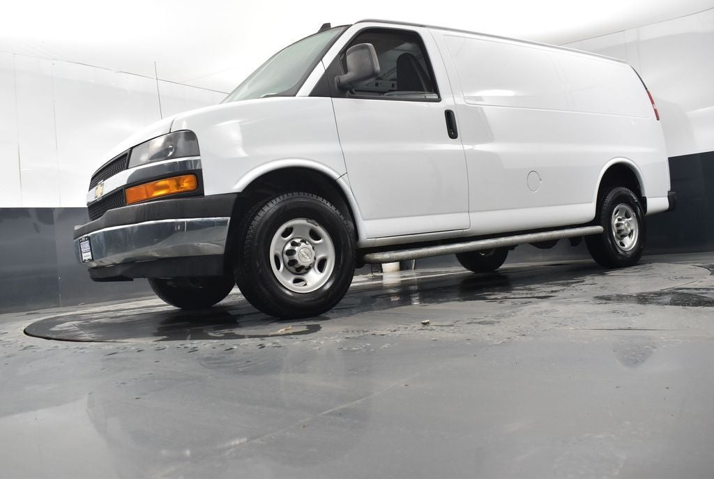 2022 Chevrolet Express 2500 Work Van Cargo