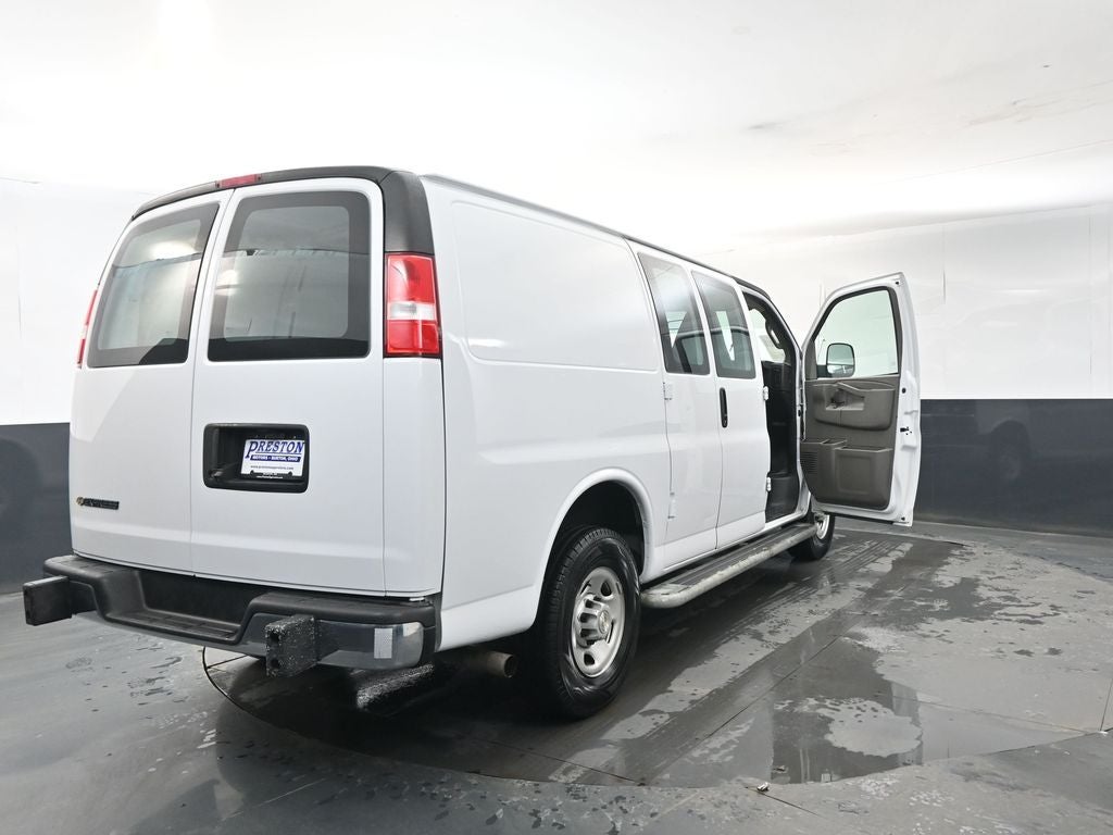 2022 Chevrolet Express 2500 Work Van Cargo