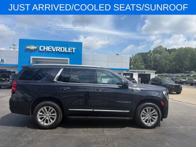 2023 GMC Yukon SLT