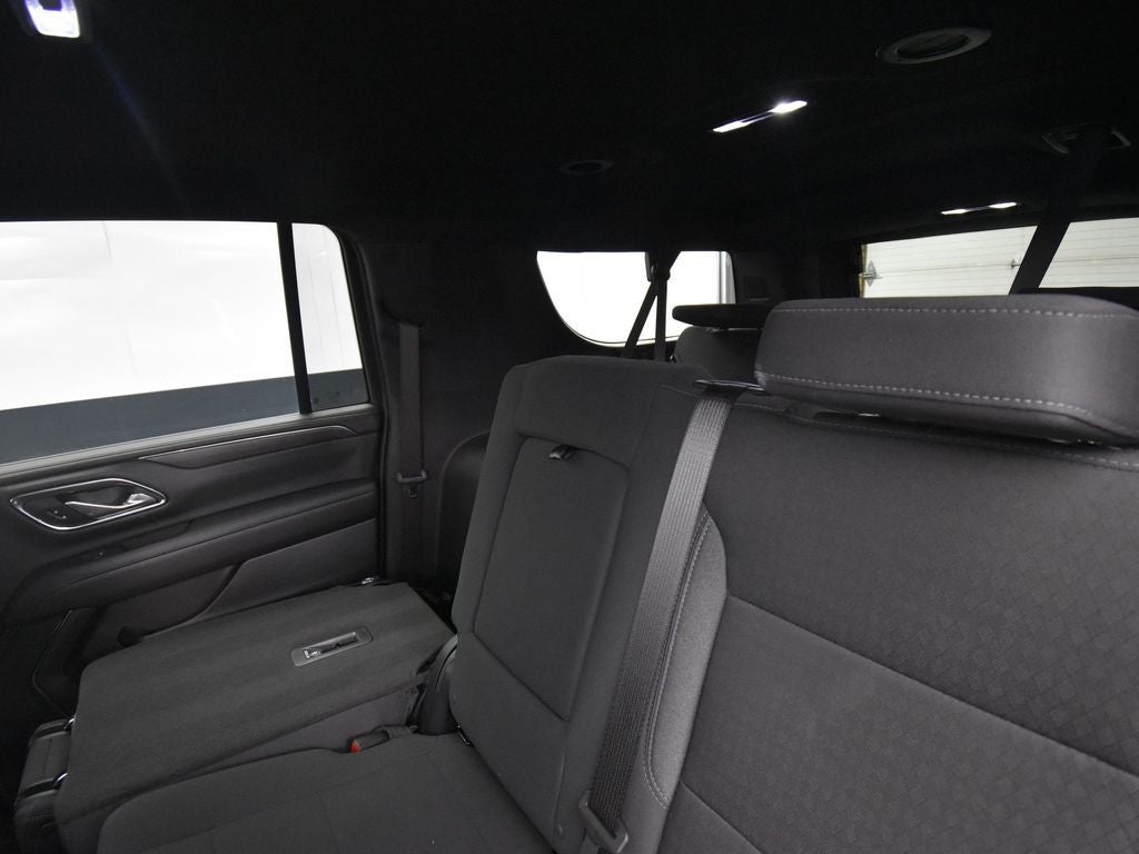 2024 Chevrolet Suburban LS