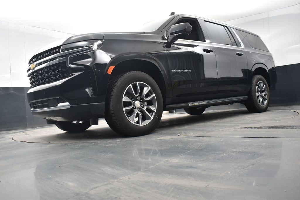 2024 Chevrolet Suburban LS