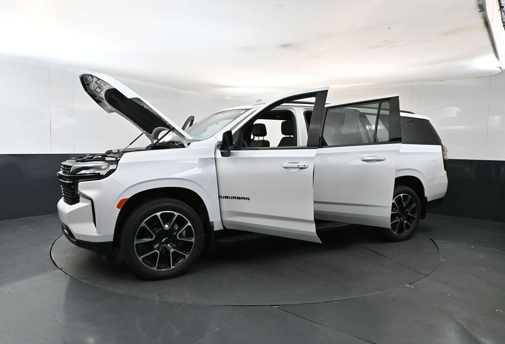 2024 Chevrolet Suburban RST