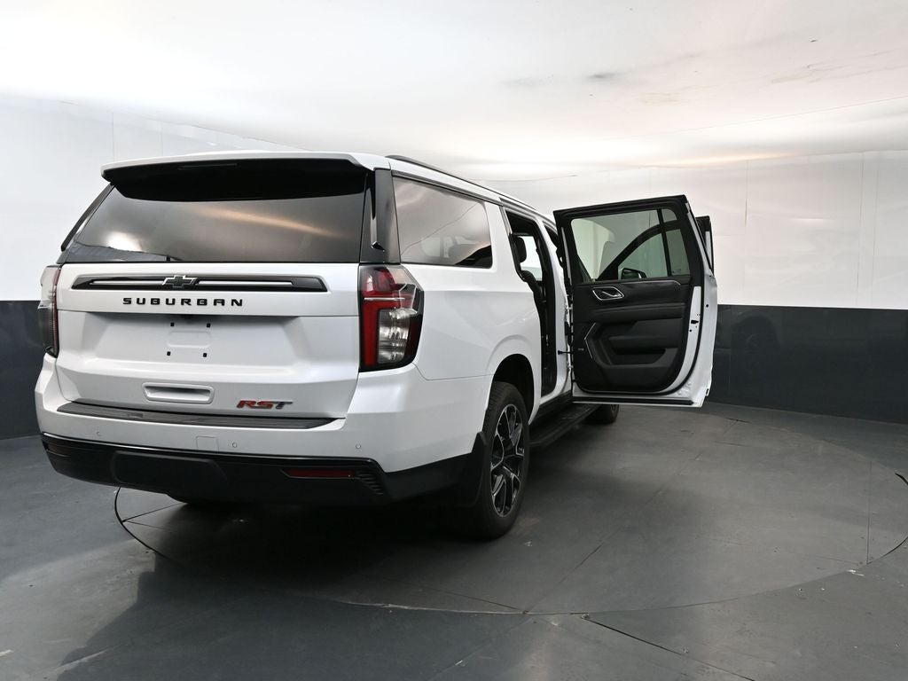 2024 Chevrolet Suburban RST