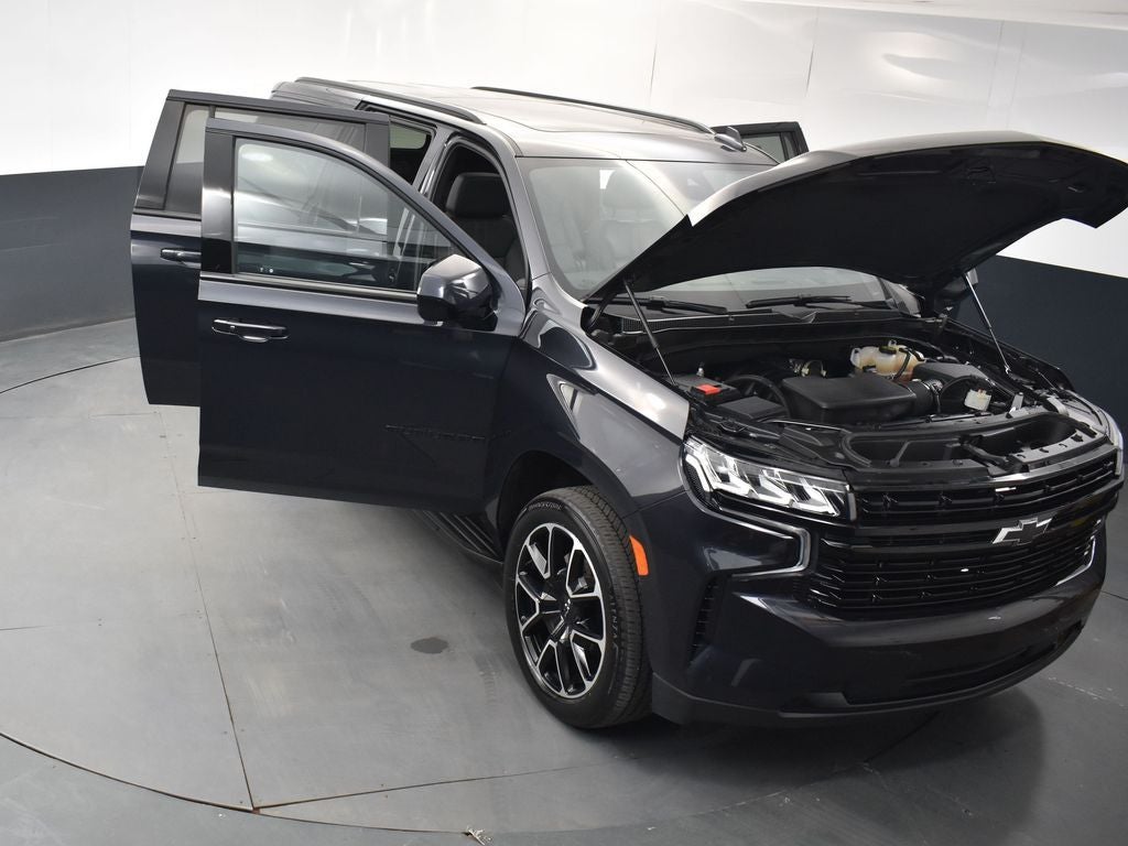 2023 Chevrolet Suburban RST