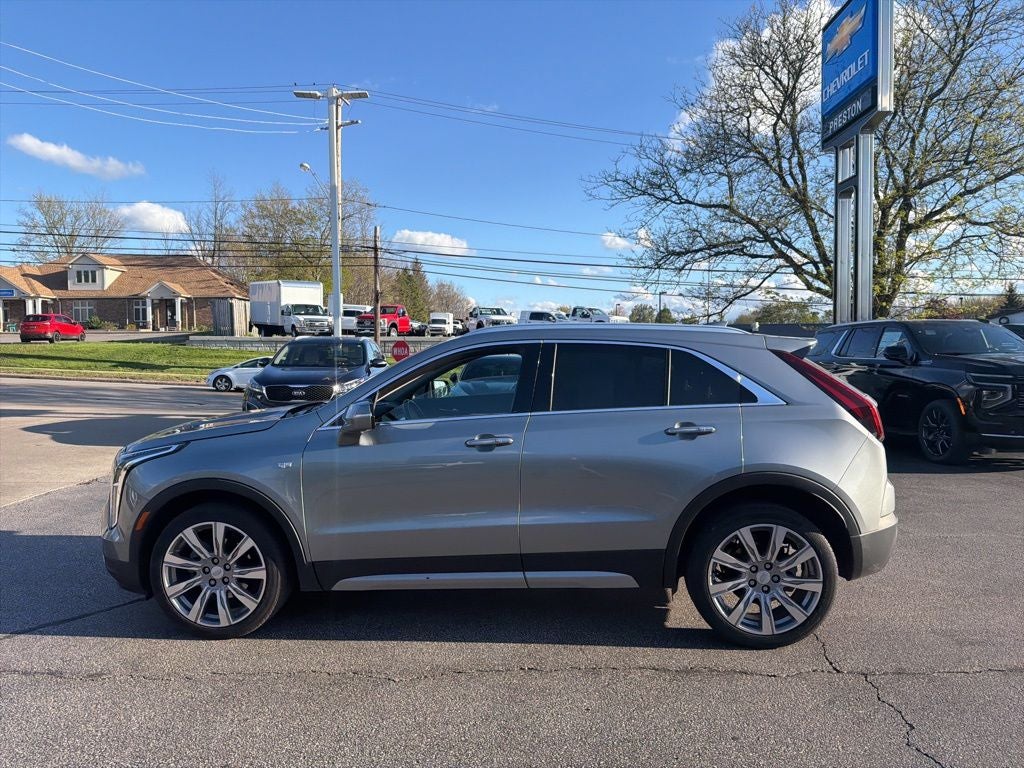 2023 Cadillac XT4 Premium Luxury