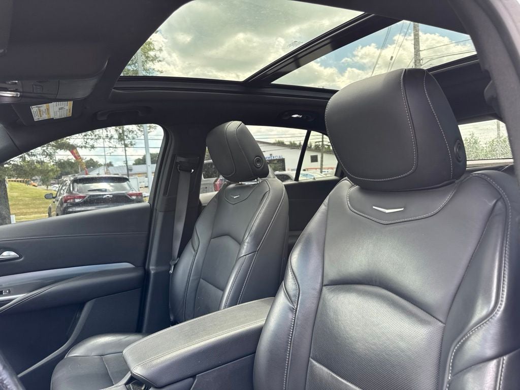 2020 Cadillac XT4 Premium Luxury