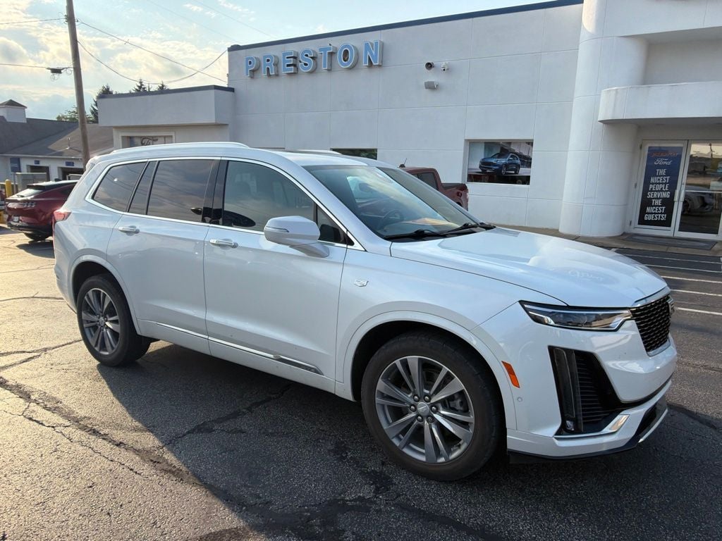 2022 Cadillac XT6 Premium Luxury