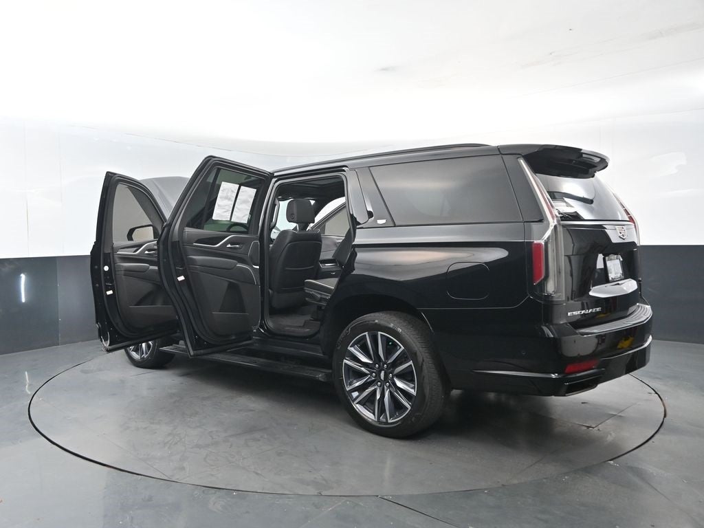 2022 Cadillac Escalade Sport