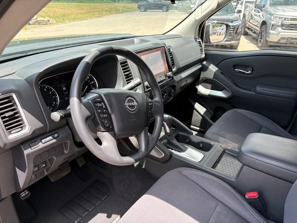 2023 Nissan Frontier SV