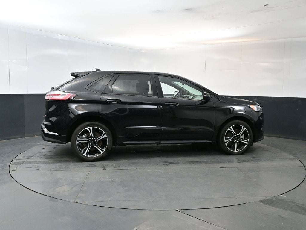 2023 Ford Edge ST