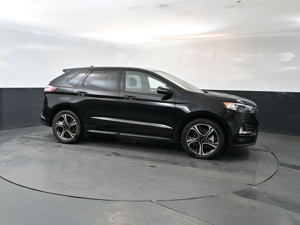 2023 Ford Edge ST