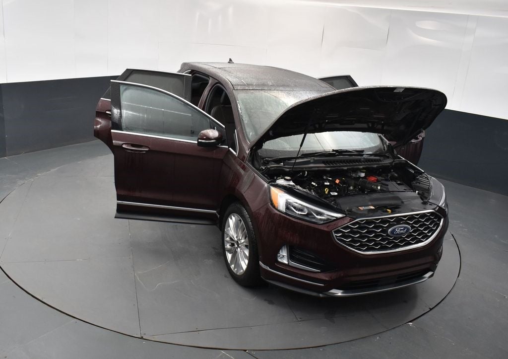 2021 Ford Edge Titanium