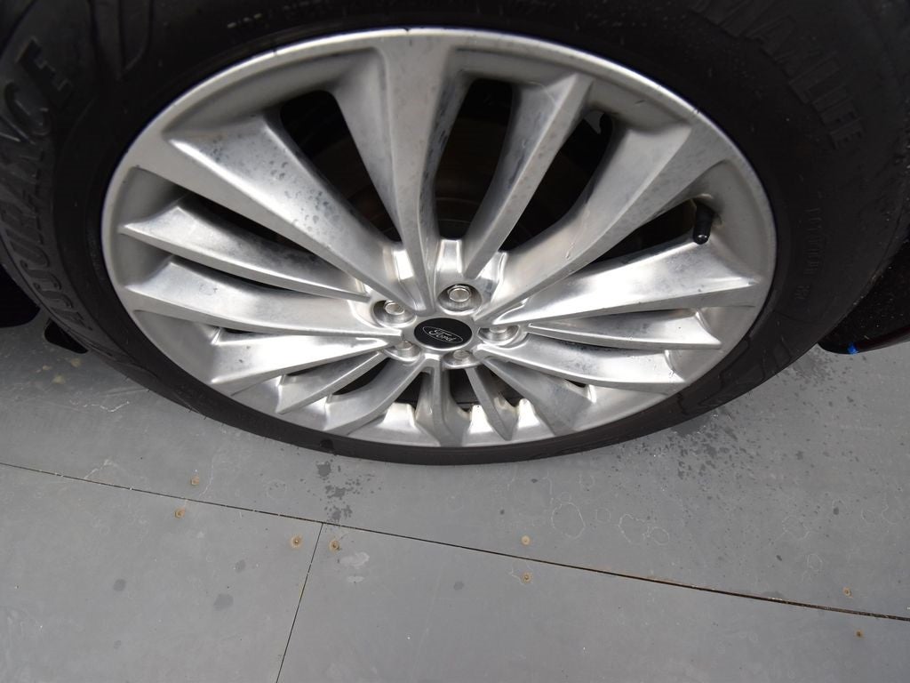 2021 Ford Edge Titanium